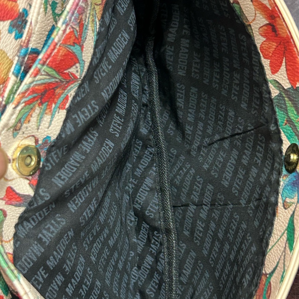 Steve Madden Floral Crossbody Bag Preowned - Picture 7 of 10